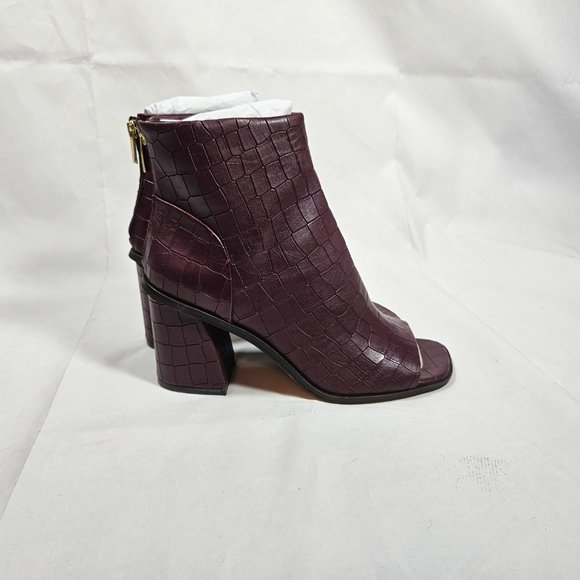 NWOT Vince Camuto Bebinder Burgundy Maroon Peep Toe Booties Women's Size 8.5 - Picture 4 of 10